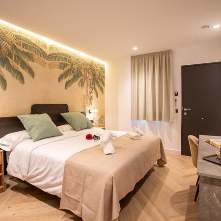 Boutique Rooms Playa Burriana Нерха Екстериор снимка