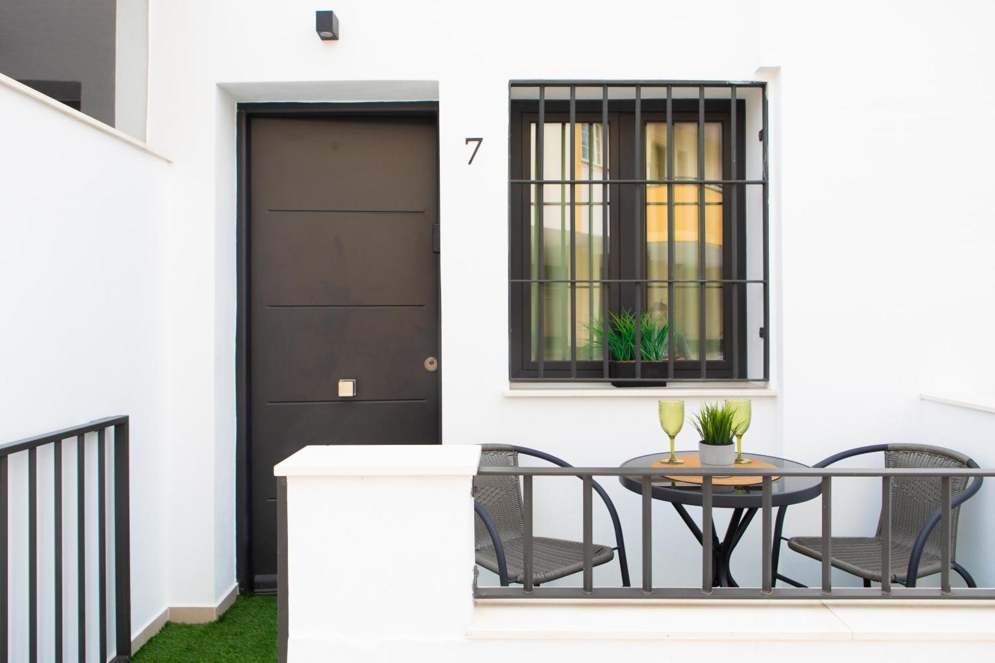 Boutique Rooms Playa Burriana Нерха Екстериор снимка