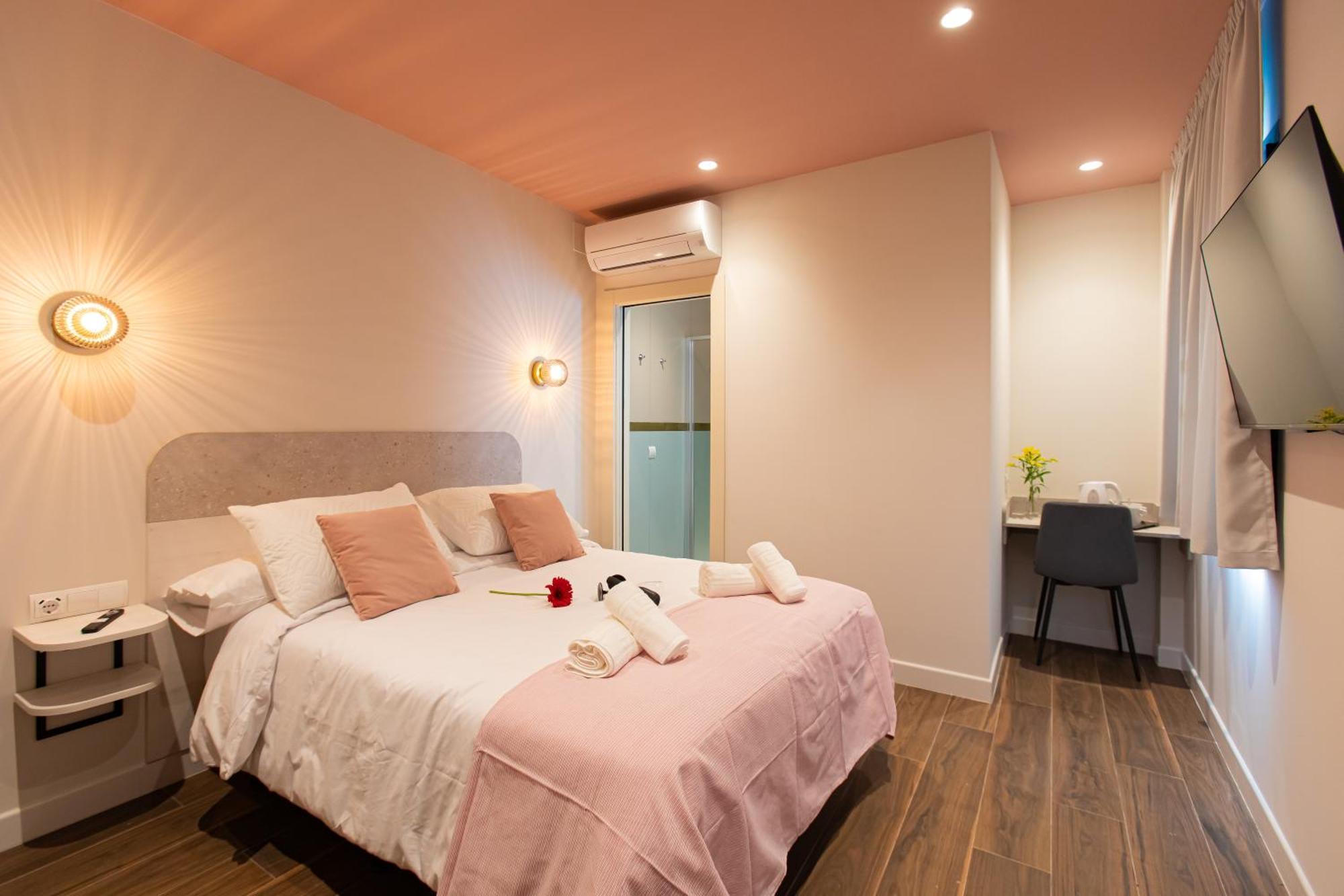 Boutique Rooms Playa Burriana Нерха Екстериор снимка