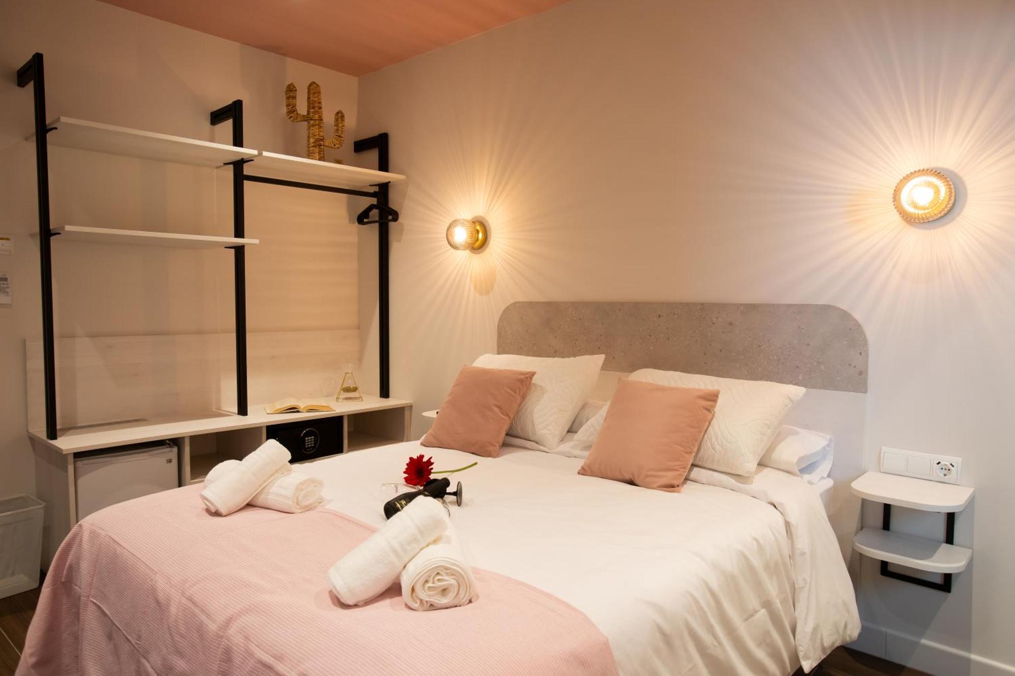 Boutique Rooms Playa Burriana Нерха Екстериор снимка