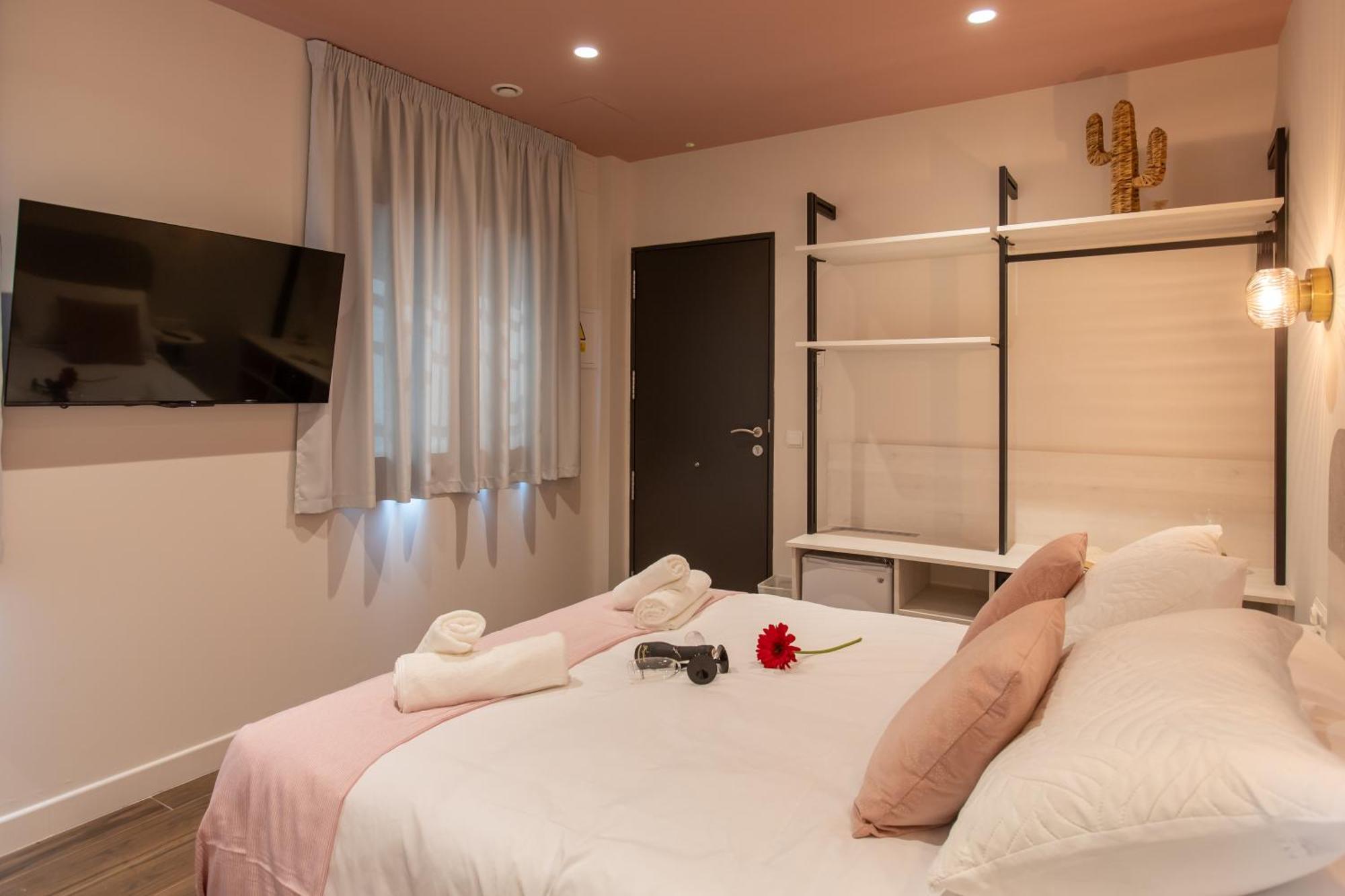 Boutique Rooms Playa Burriana Нерха Екстериор снимка