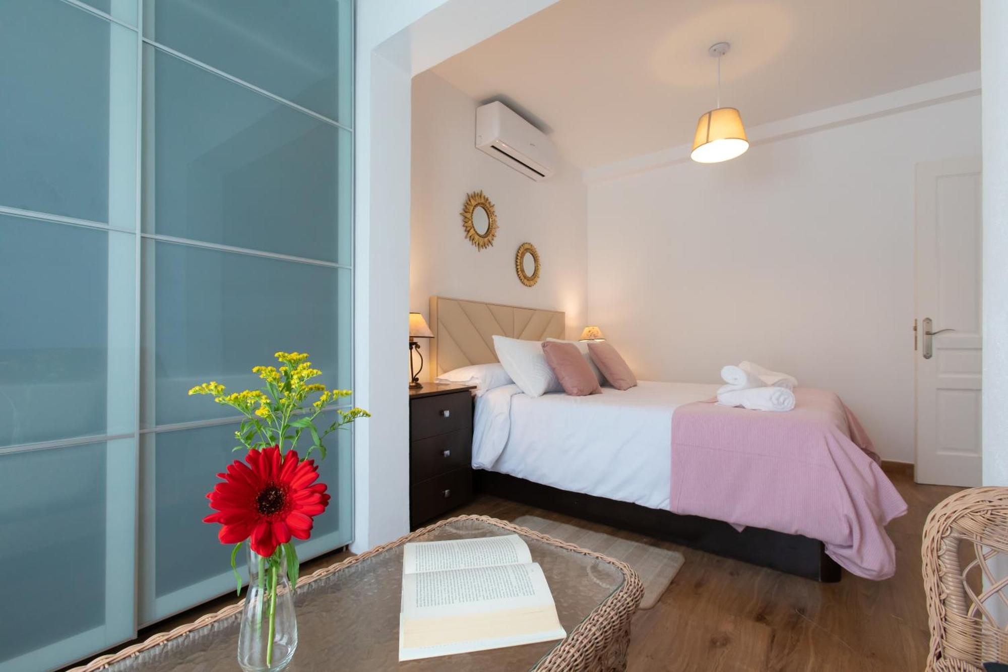 Boutique Rooms Playa Burriana Нерха Екстериор снимка