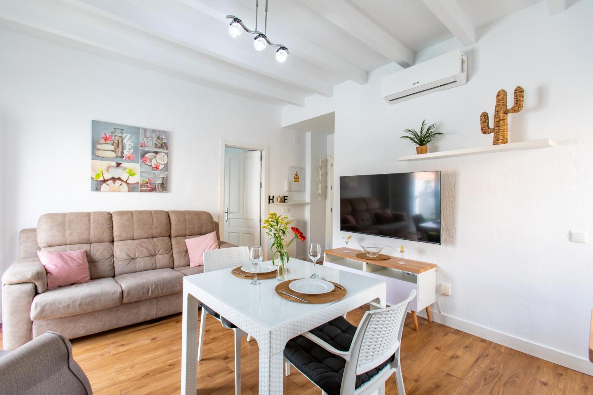 Boutique Rooms Playa Burriana Нерха Екстериор снимка