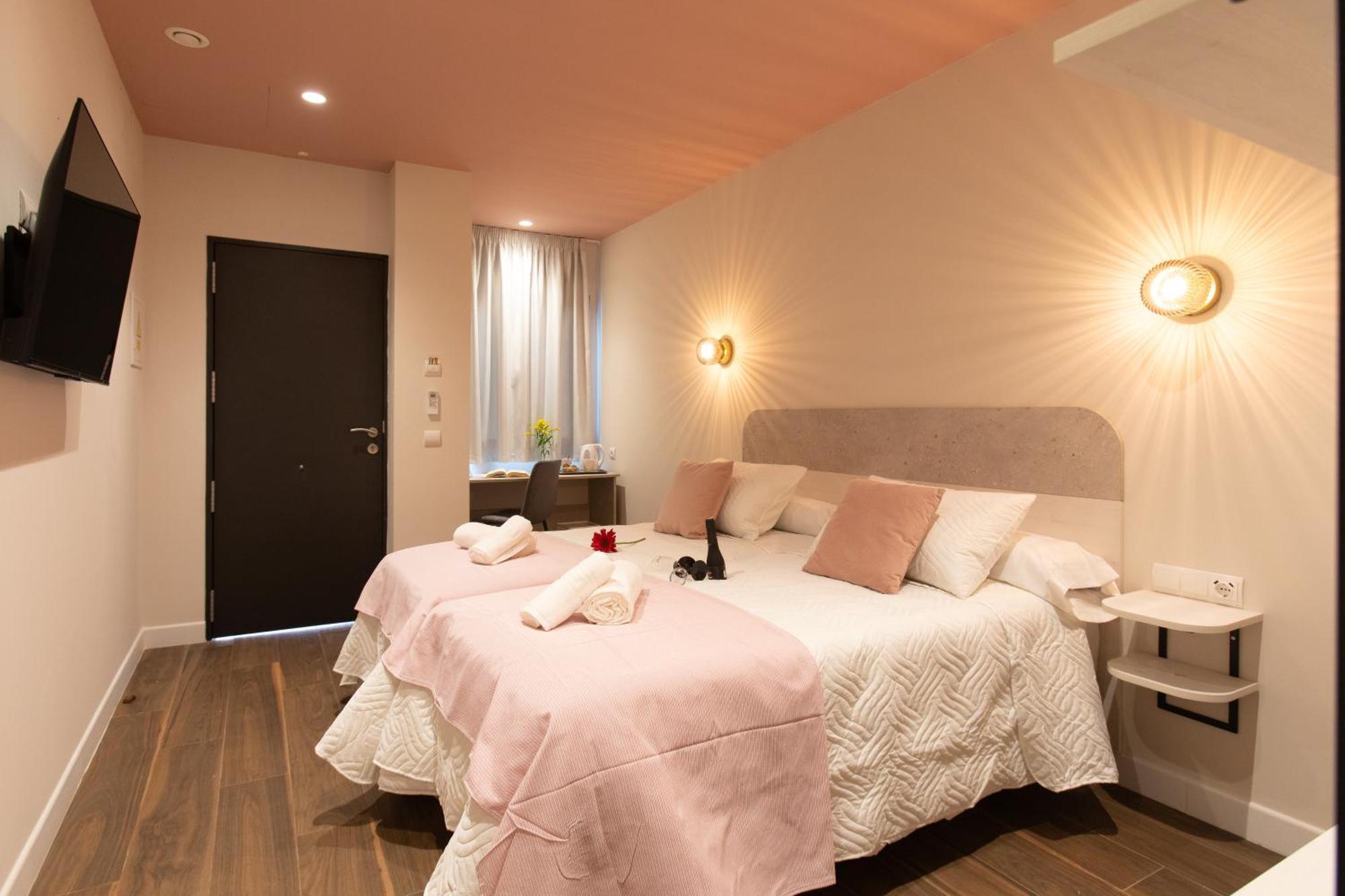 Boutique Rooms Playa Burriana Нерха Екстериор снимка