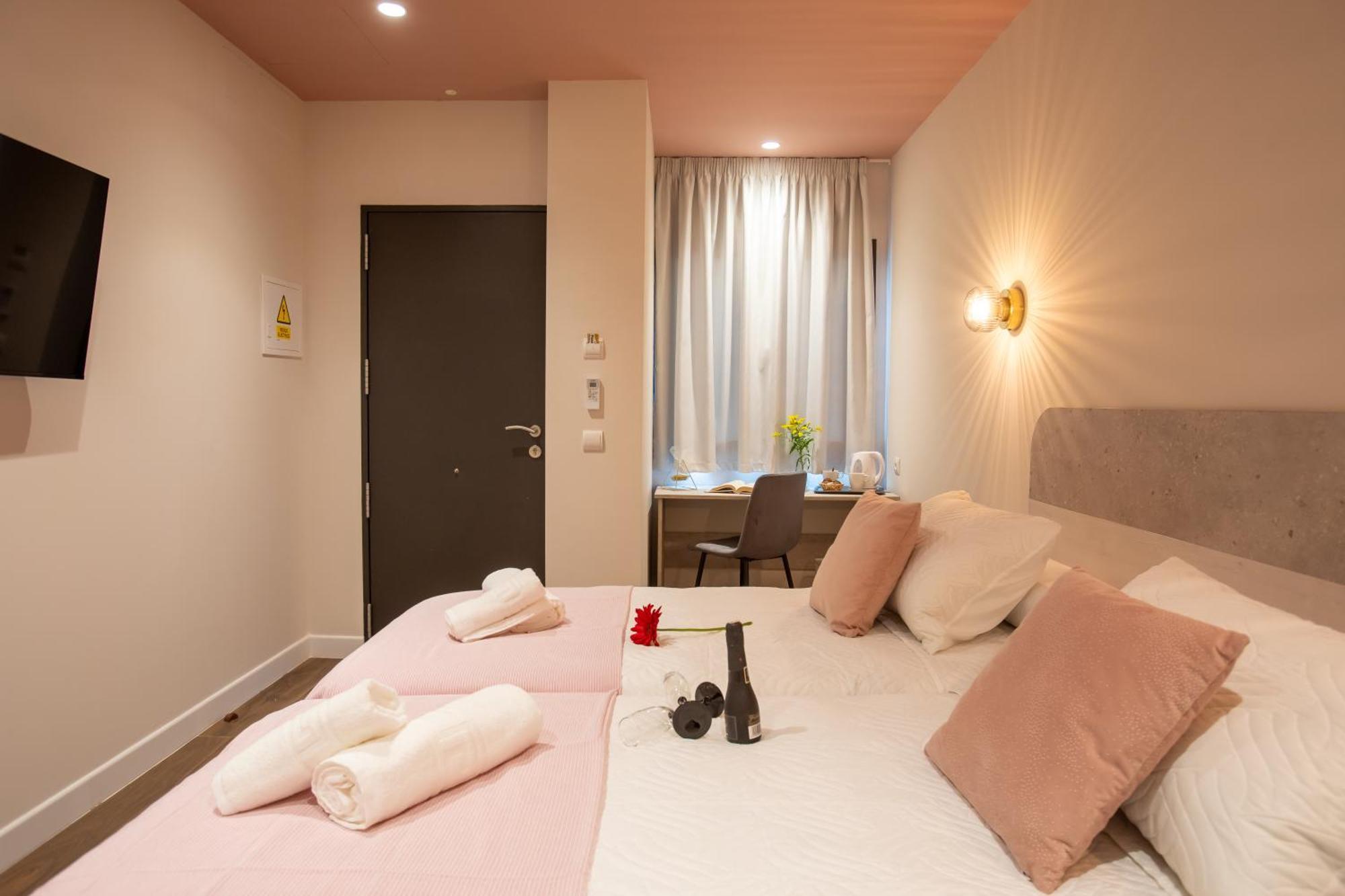 Boutique Rooms Playa Burriana Нерха Екстериор снимка