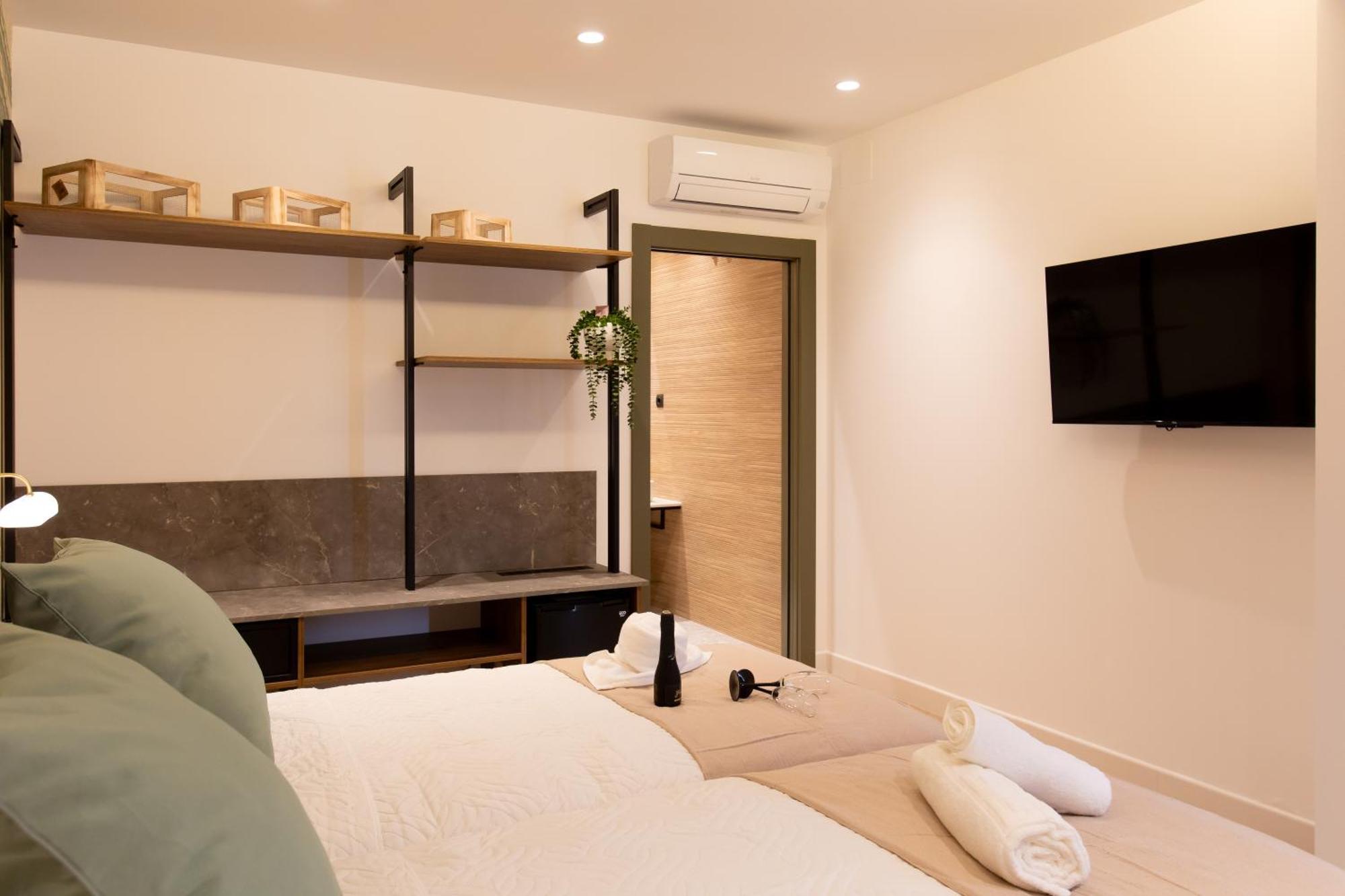 Boutique Rooms Playa Burriana Нерха Екстериор снимка
