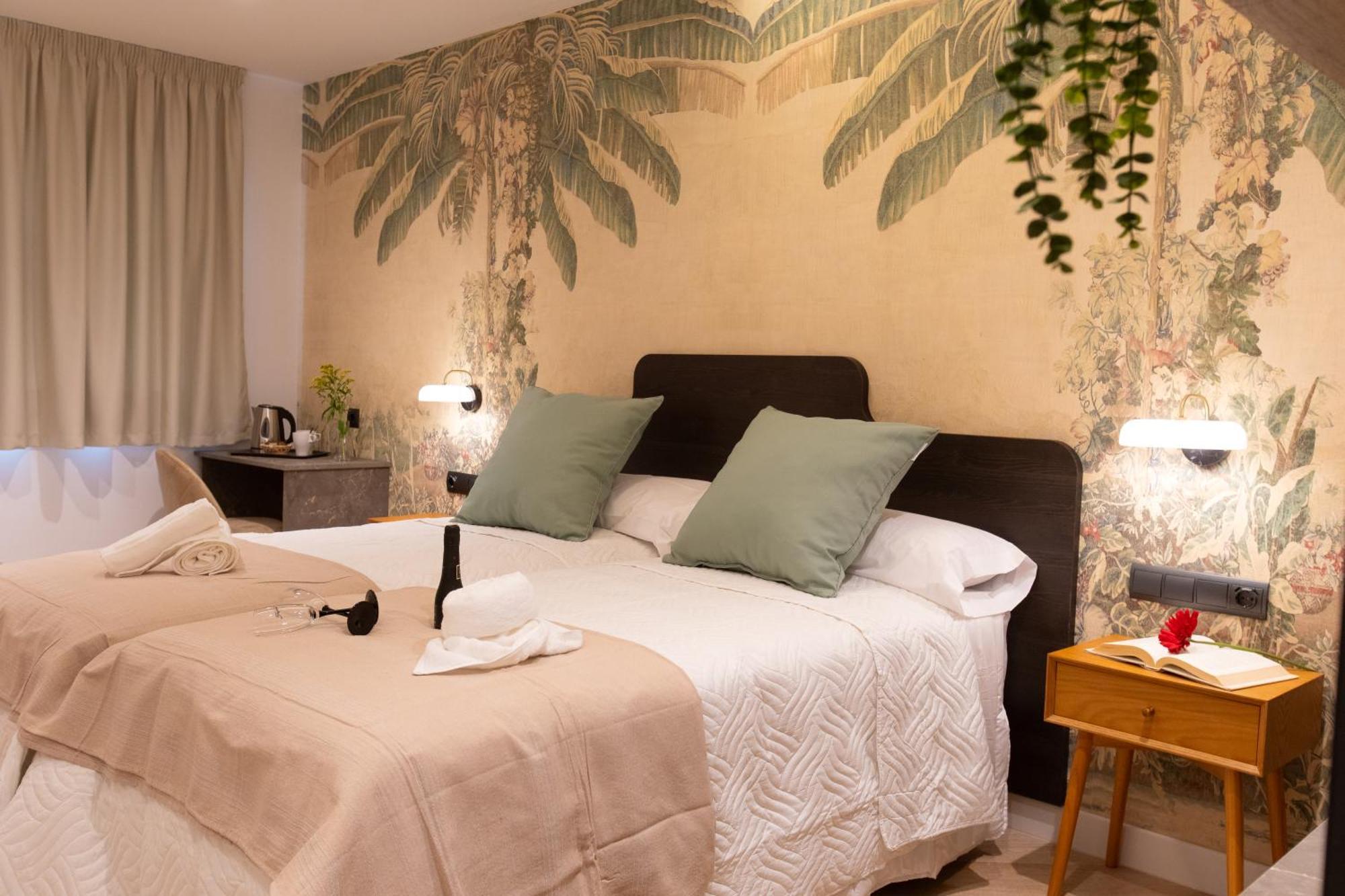 Boutique Rooms Playa Burriana Нерха Екстериор снимка